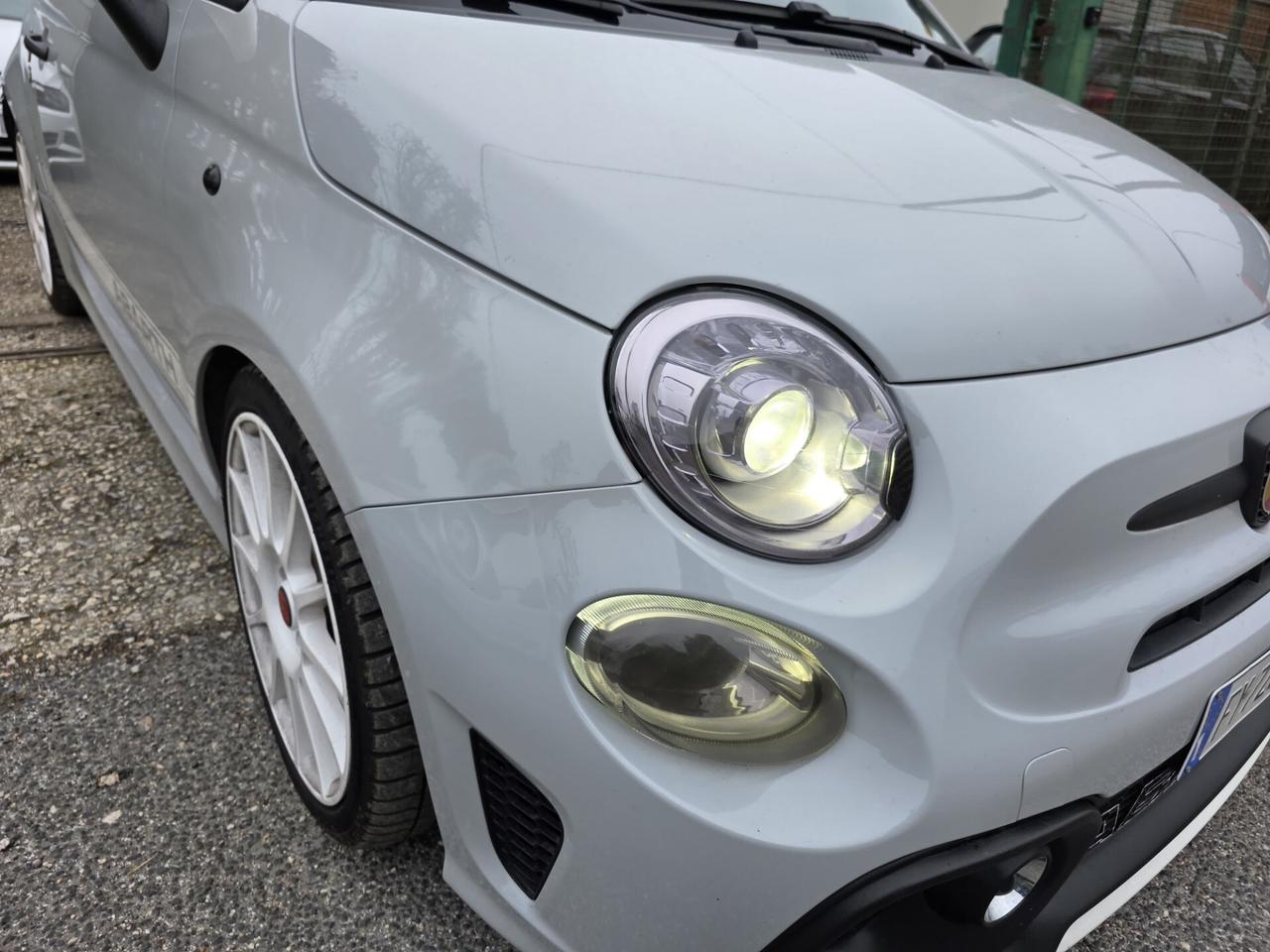 Abarth 595 1.4 Turbo T-Jet 180 CV Competizione SS