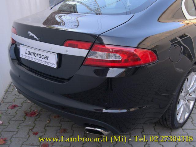 JAGUAR XF 2.7D V6 Luxury 206cv Autom.