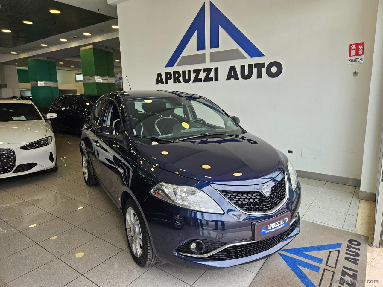 LANCIA Ypsilon 1.2 69 CV 5p. Platinum