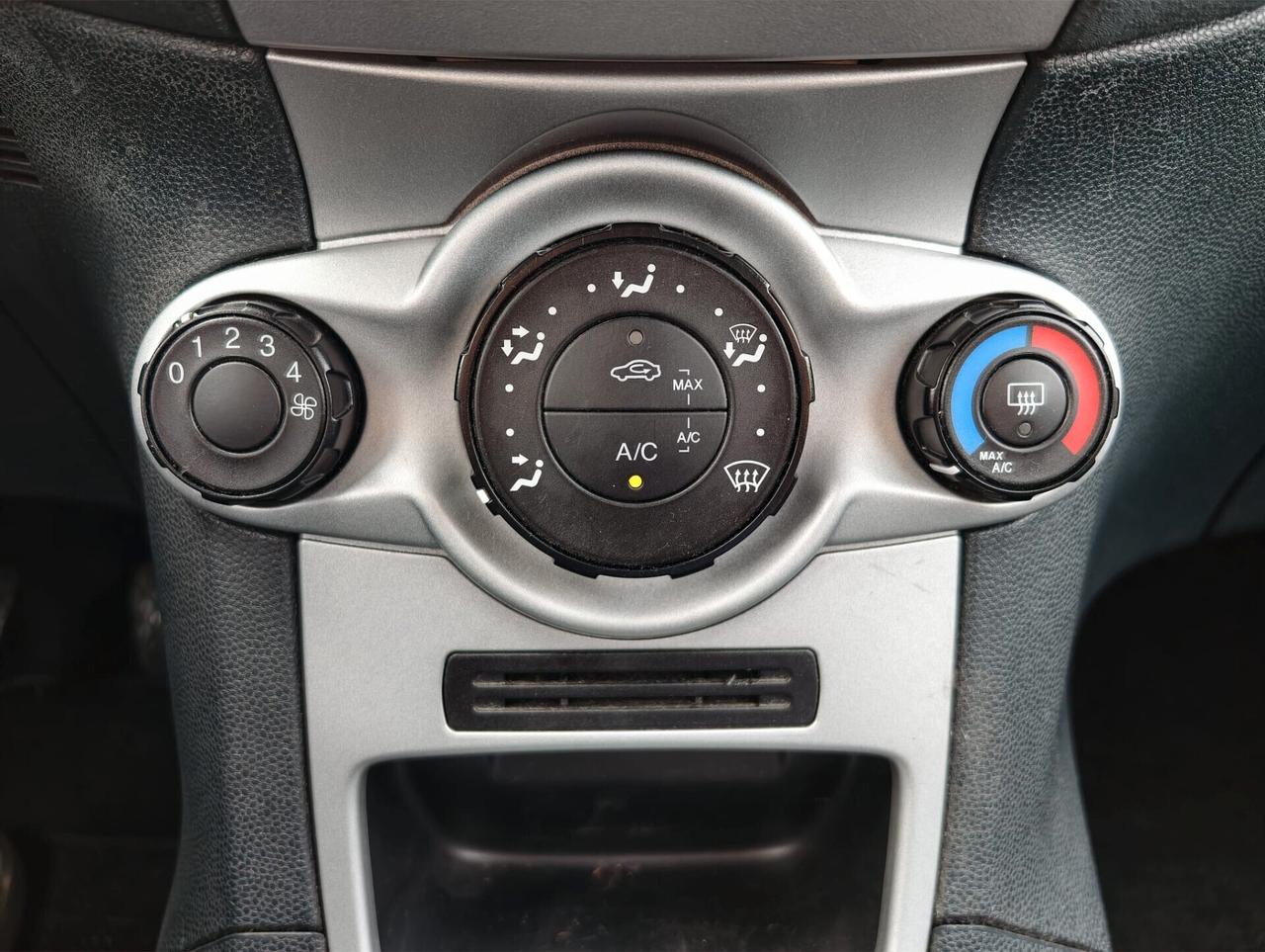 Ford Fiesta Ikon 1.2 60CV 3 porte