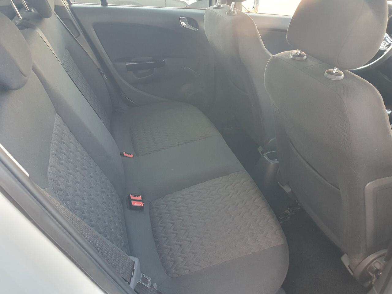Opel Corsa 1.2 85CV benzina GPL Neopatent 2013