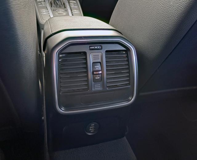 PORSCHE Macan 2.0 TETTO APRIBILE - 80000KM - UFFICIALE