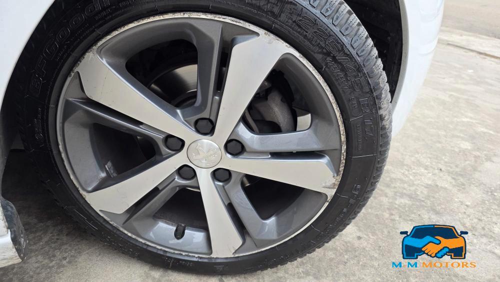 Peugeot 308 5 Porte 308 5p 1.5 bluehdi Gt Line s&s 130cv