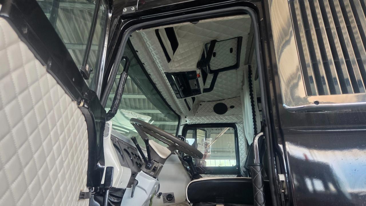 Iveco Turbostar 190.48 Pneumatico