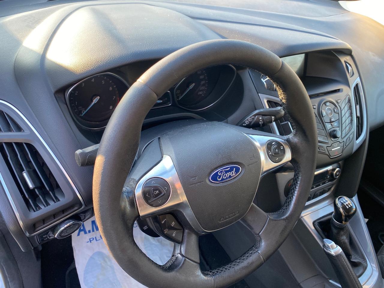 Ford Focus 1.6 120 CV 88 KW GPL SW Titanium