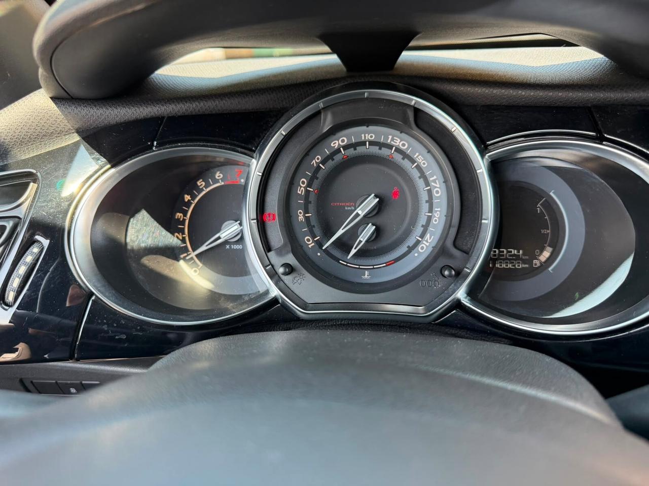 DS3 3 PureTech 82 Chic neopatentati