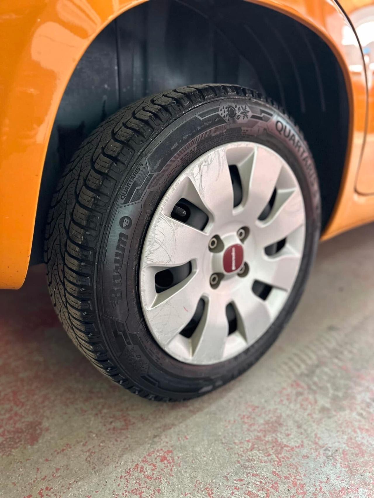 Fiat Panda 1.2 Lounge NEOPATENTATI