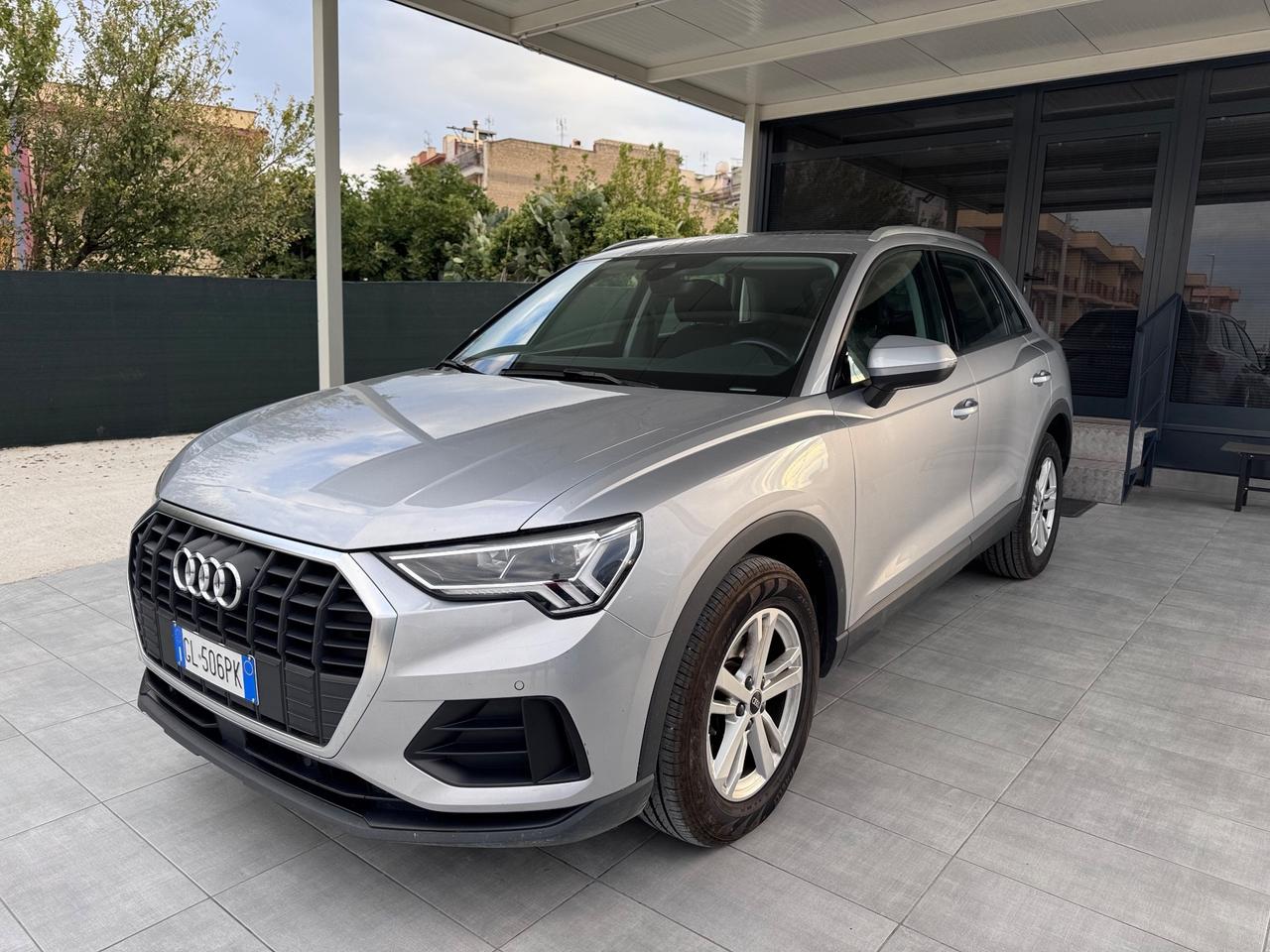 Audi Q3 35 TDI quattro S tronic Business Advanced