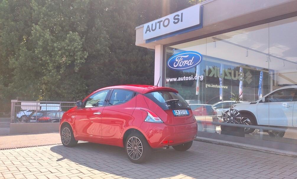 Lancia Ypsilon 1.0 FireFly 5 porte S&S Hybrid Gold