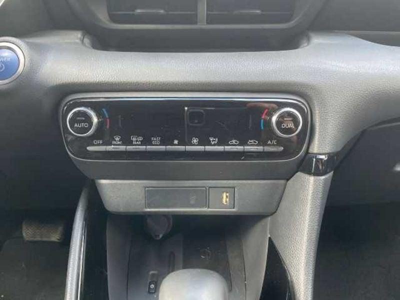 Toyota Yaris IV 1.5h Style