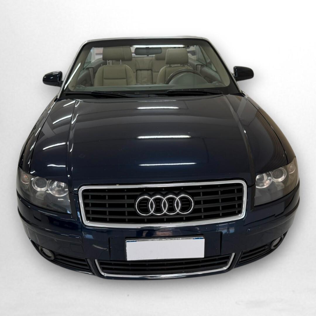 Audi A4 Cabriolet 2.5 V6 TDI cat