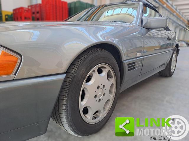 MERCEDES-BENZ SL 300 SL-24