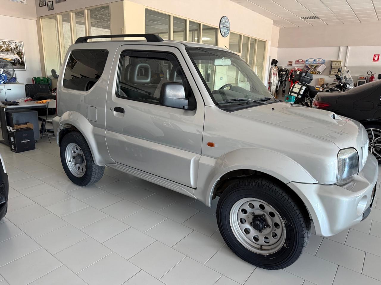 Suzuki Jimny 1.5 DDiS cat 4WD JLX