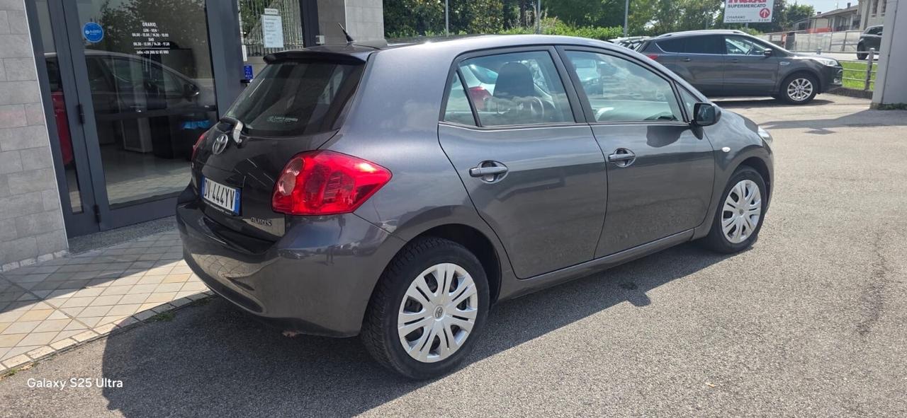 Toyota Auris 1.4 benzina Neopatentati