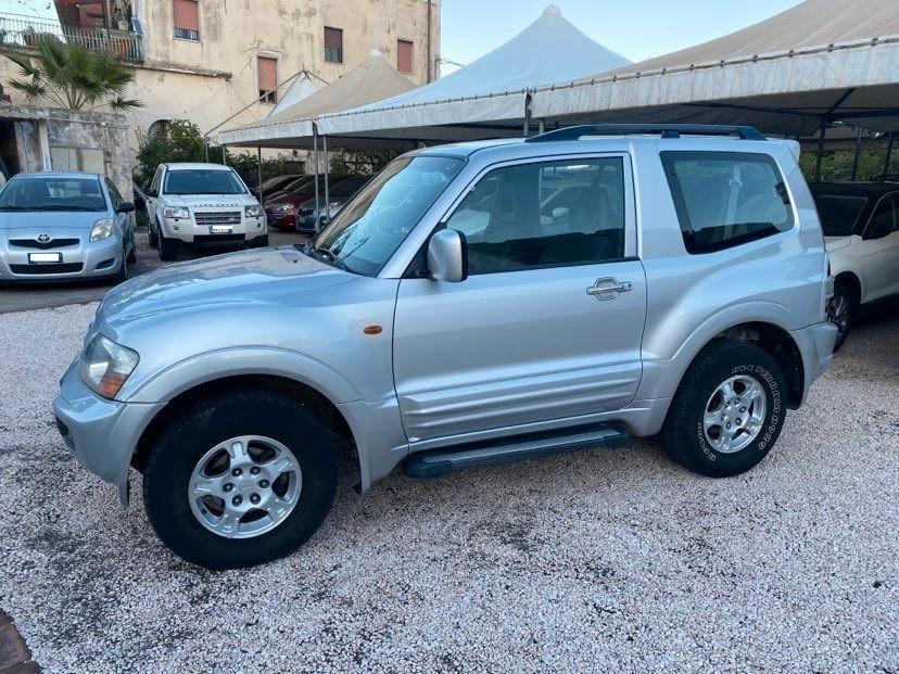 Mitsubishi Pajero 2.5 TDI 3p. GLS