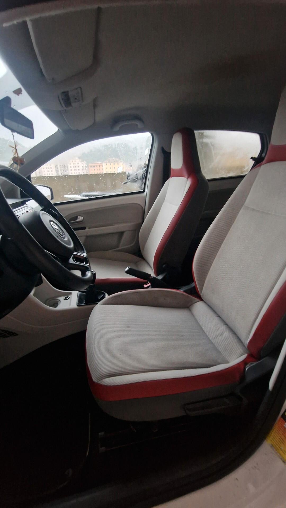 Volkswagen up! 1.0 75 CV 5p. high