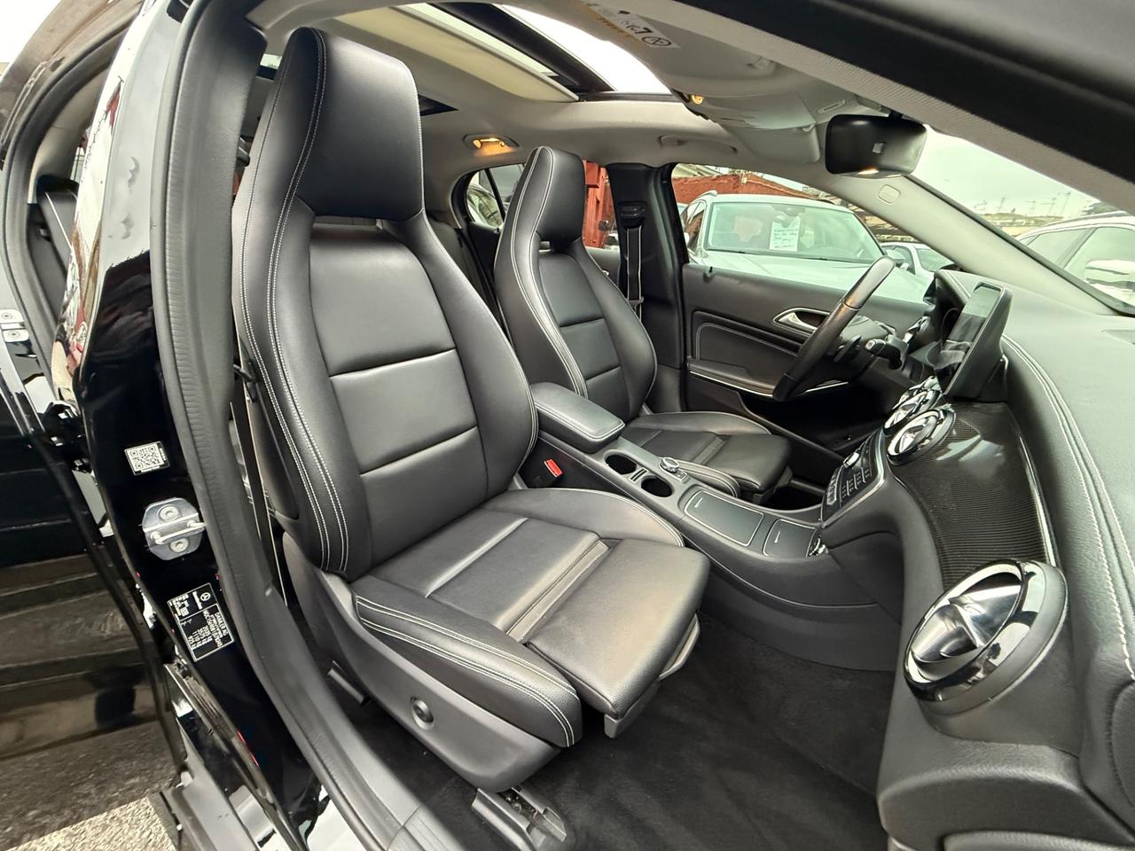 GLA 200 CDI( 40 MILA KM) -AMG EDITION -rate-unipro-permute