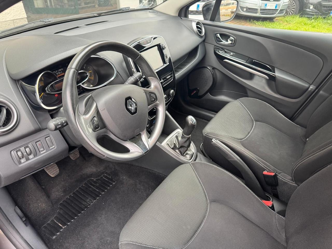 Renault Clio 1.2 75CV 5 porte Costume National