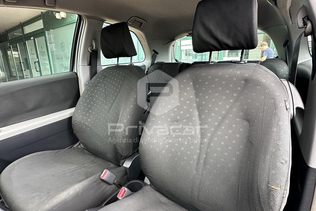 TOYOTA Yaris 1.3 3 porte Luna