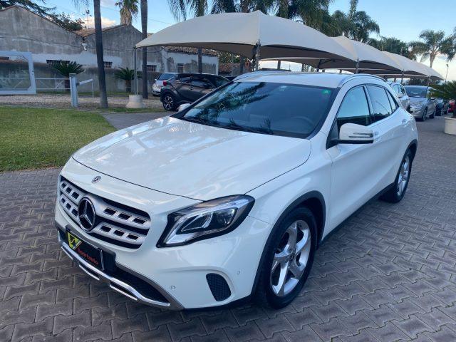 MERCEDES-BENZ GLA 200 d Automatic 4Matic Sport