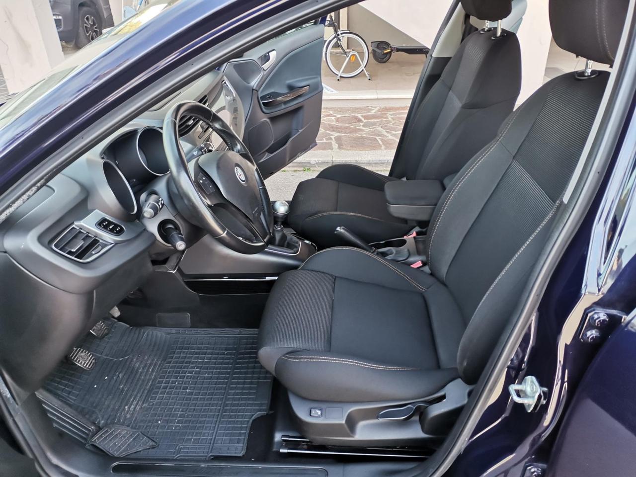 Alfa Romeo Giulietta 1.6 jtdm(2) Distinctive