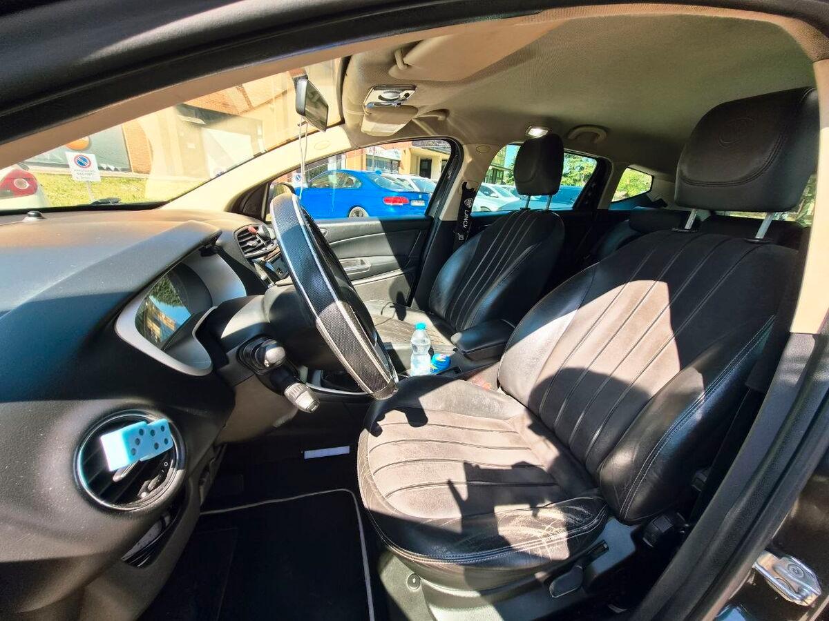 Lancia Delta 1.4 tjt Silver ecochic Gpl 120cv my14