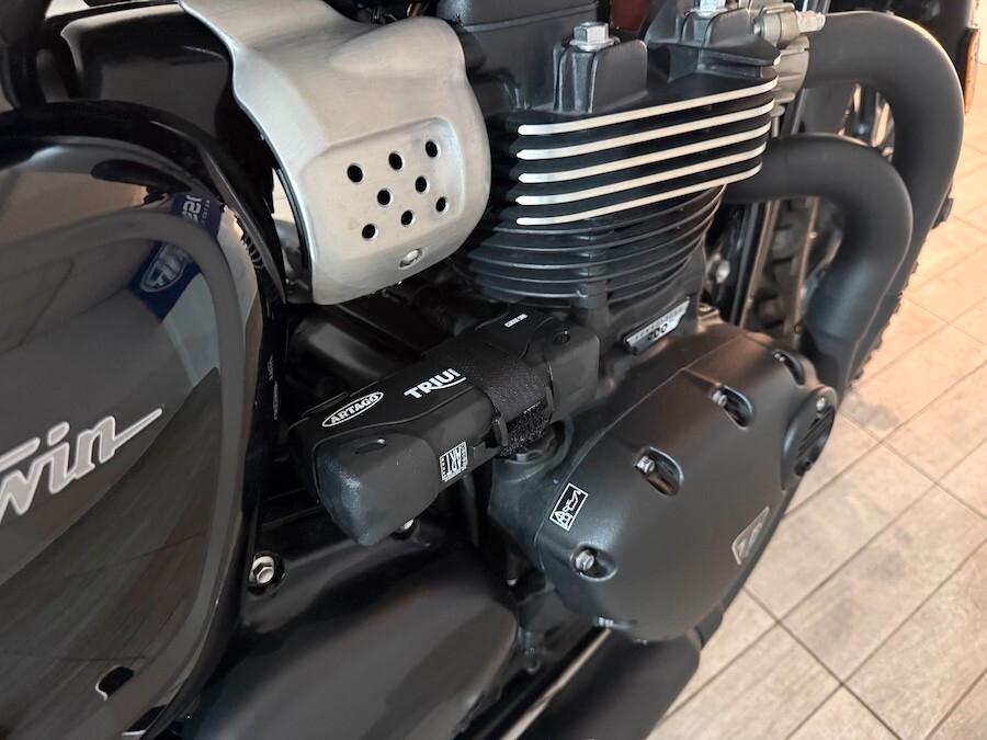 Triumph Street Twin 2600 KM