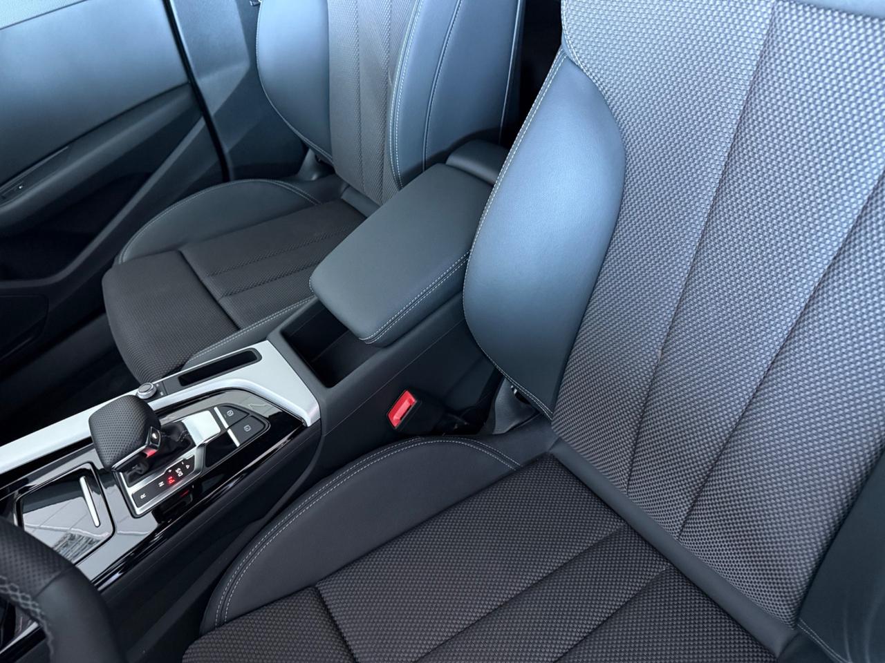 Audi A4 Avant 40 TDI quattro S tronic line edition