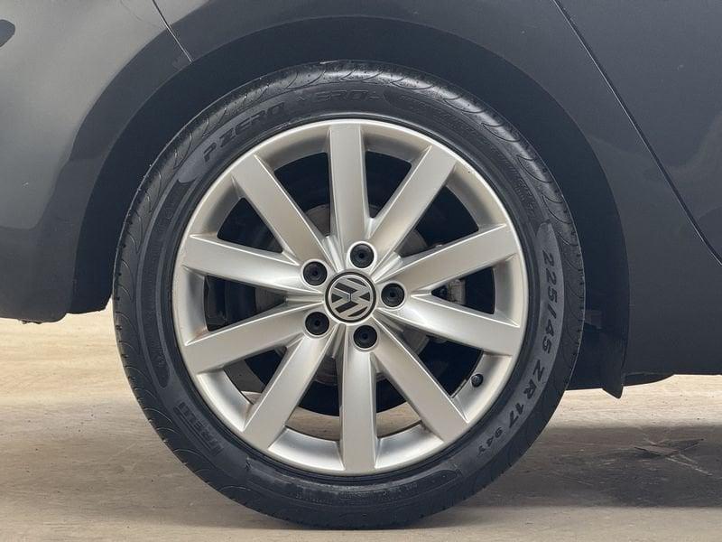 Volkswagen Golf Golf 5p 1.6 tdi Highline c/xeno Uniproprietario Neopatentati