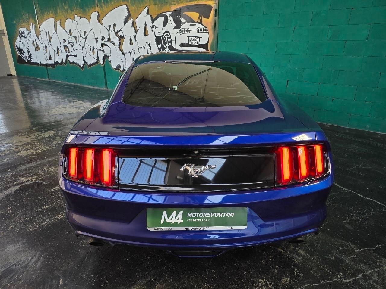 Ford Mustang 2.3 EcoBoost Manuale Performance Package