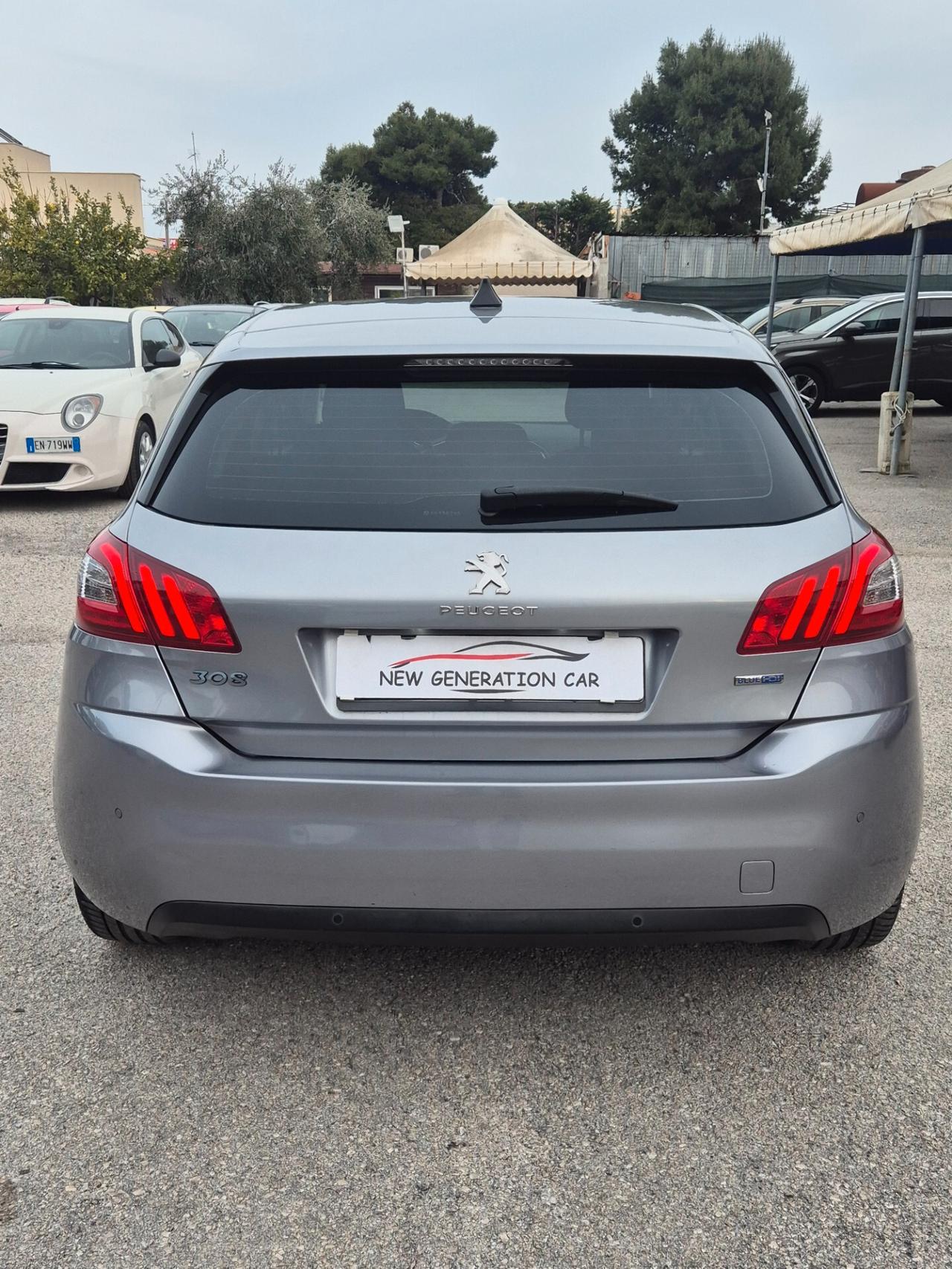 Peugeot 308 BlueHDi 120 S&S Allure