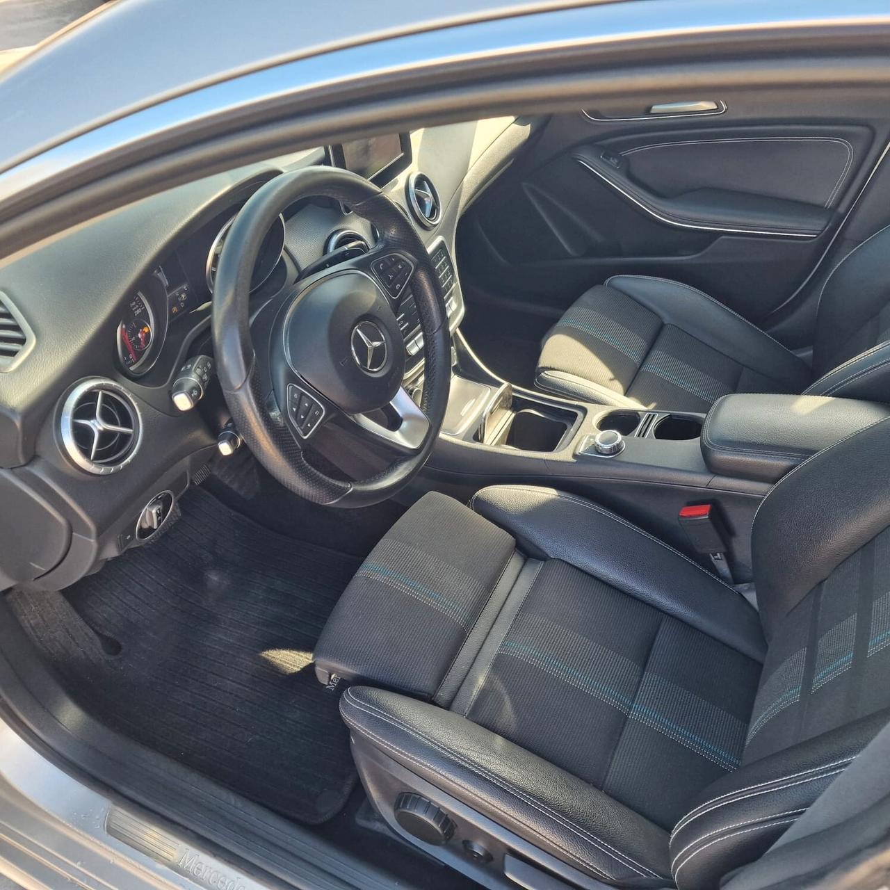 Mercedes-benz CLA 200 d S.W. Automatic Premium
