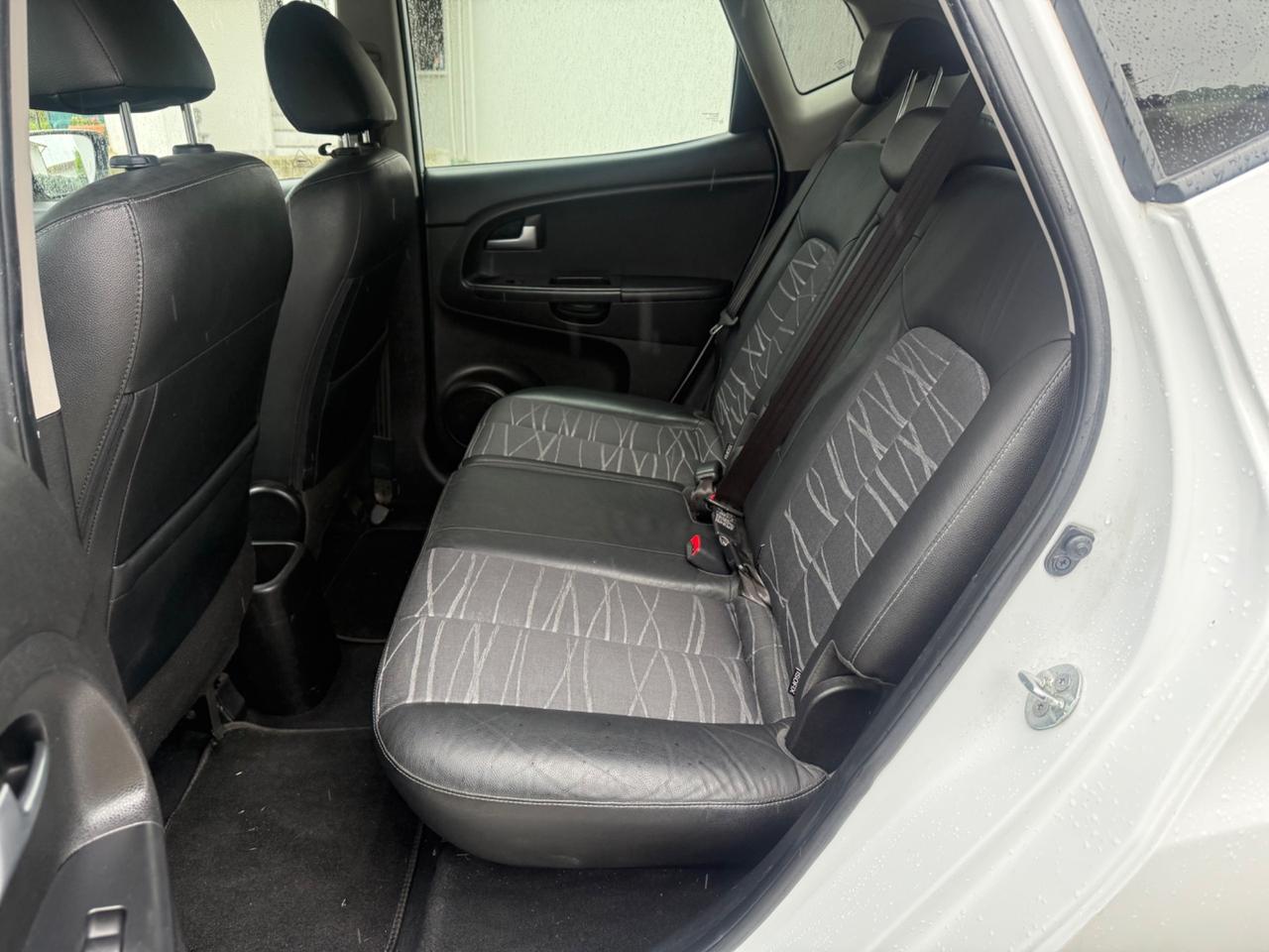 Kia Venga 1.6 CRDi DIESEL FULL OPT POCHI KM NEOPATE