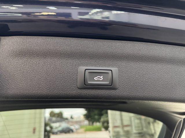 AUDI A6 Avant 40 2.0 TDI quattro ultra S tronic Business D