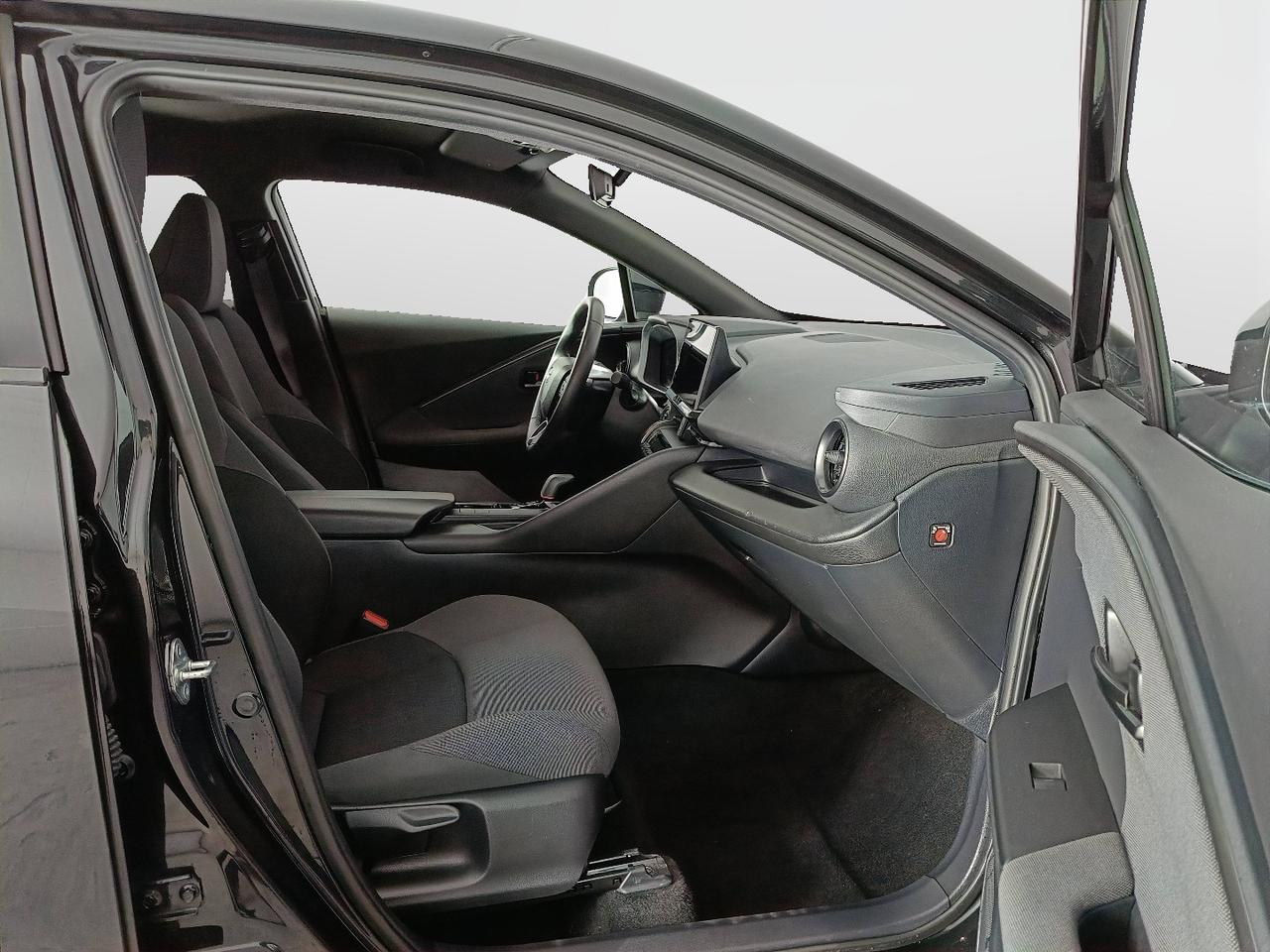 TOYOTA C-HR II 2023 - C-HR 1.8 hev Trend fwd e-cvt