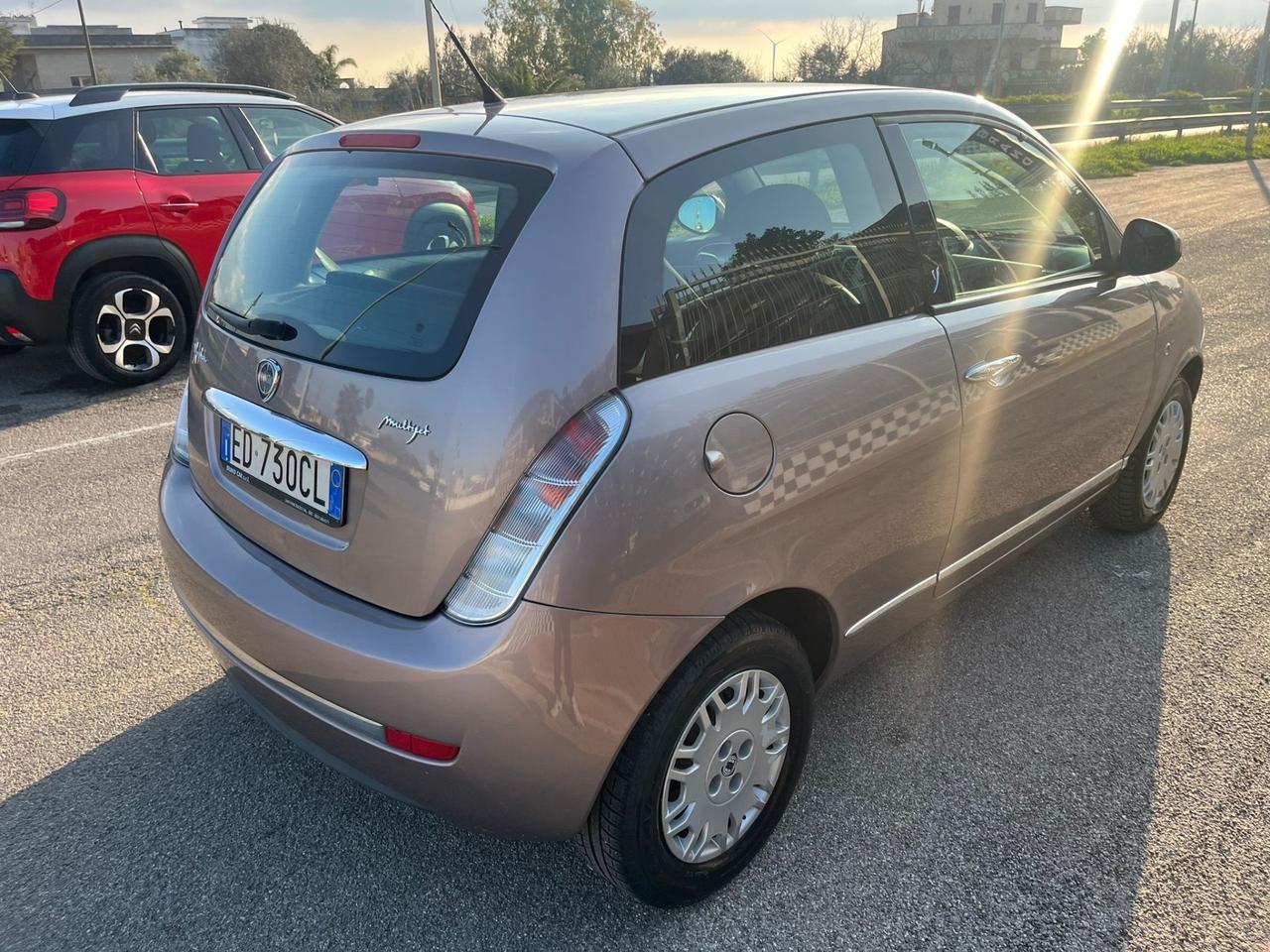 Lancia Ypsilon 1.3 MJT 75 CV Elle Unipro 2010