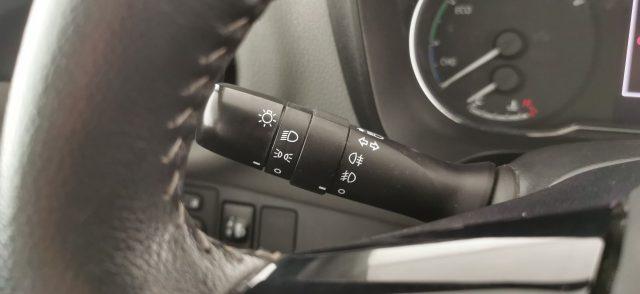 TOYOTA Yaris 1.5 Hybrid 5 porte Business