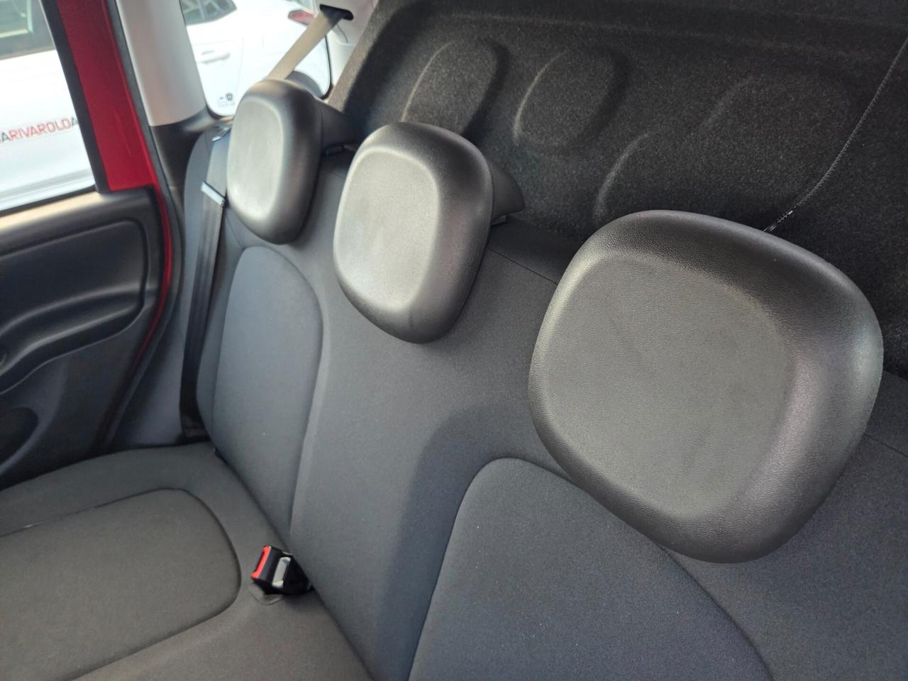 Fiat Panda KM/0 HYBRID 5 POSTI, SENSORI DI PARK, NESSUN OBBLIGO FINANZIARIO !!