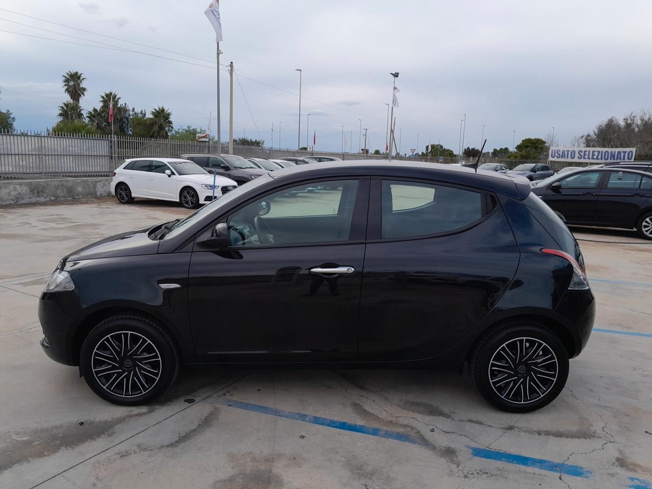 N2 LANCIA YPSILON 1.0 HYBRID S&S ORO