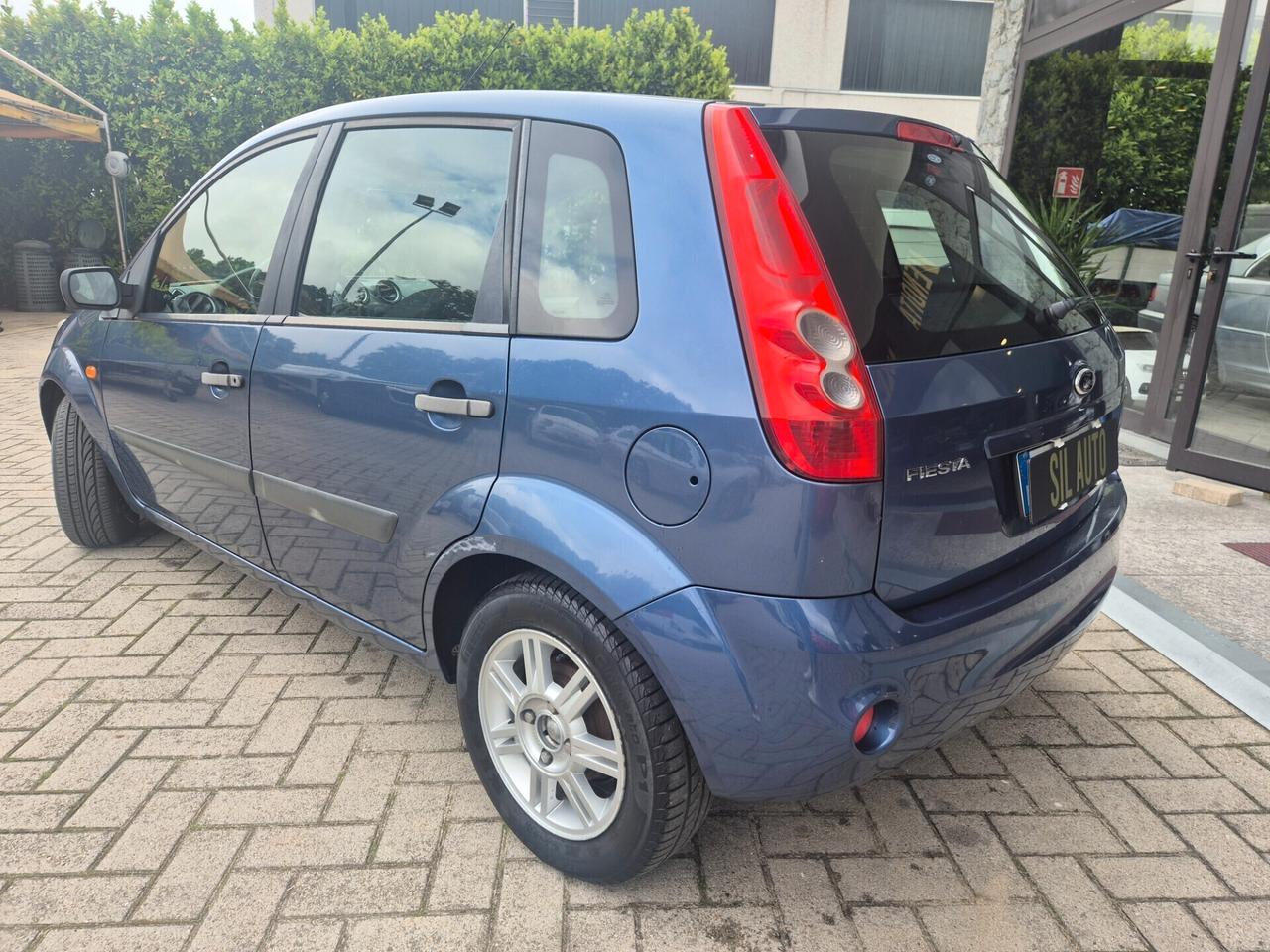 Ford Fiesta 1.4 TDCi 70CV 5 porte/ OK NEOPATENTATI