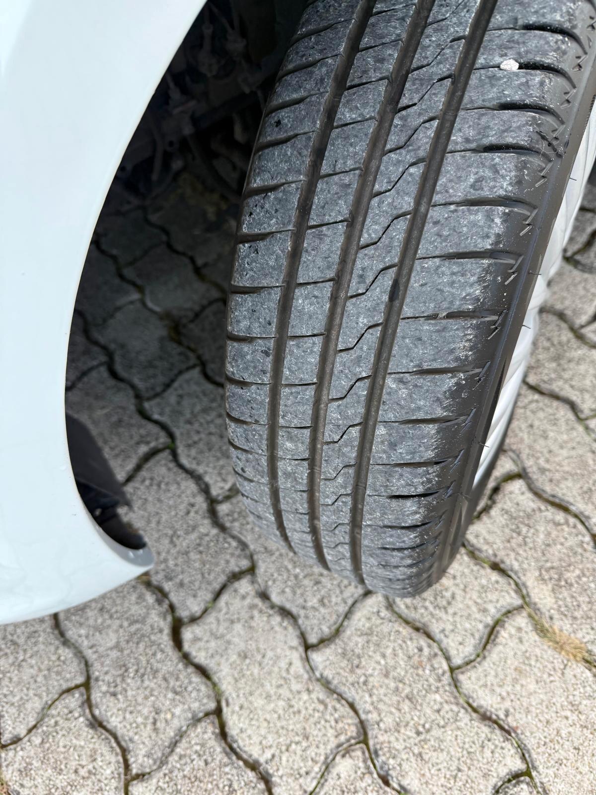 Suzuki Swift 1.2 VVT 5 porte - CON 24 MESI DI GARANZIA
