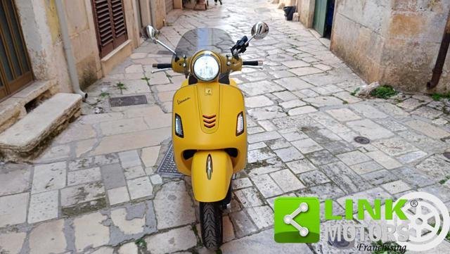 PIAGGIO Vespa GTS 300 Super Sport
