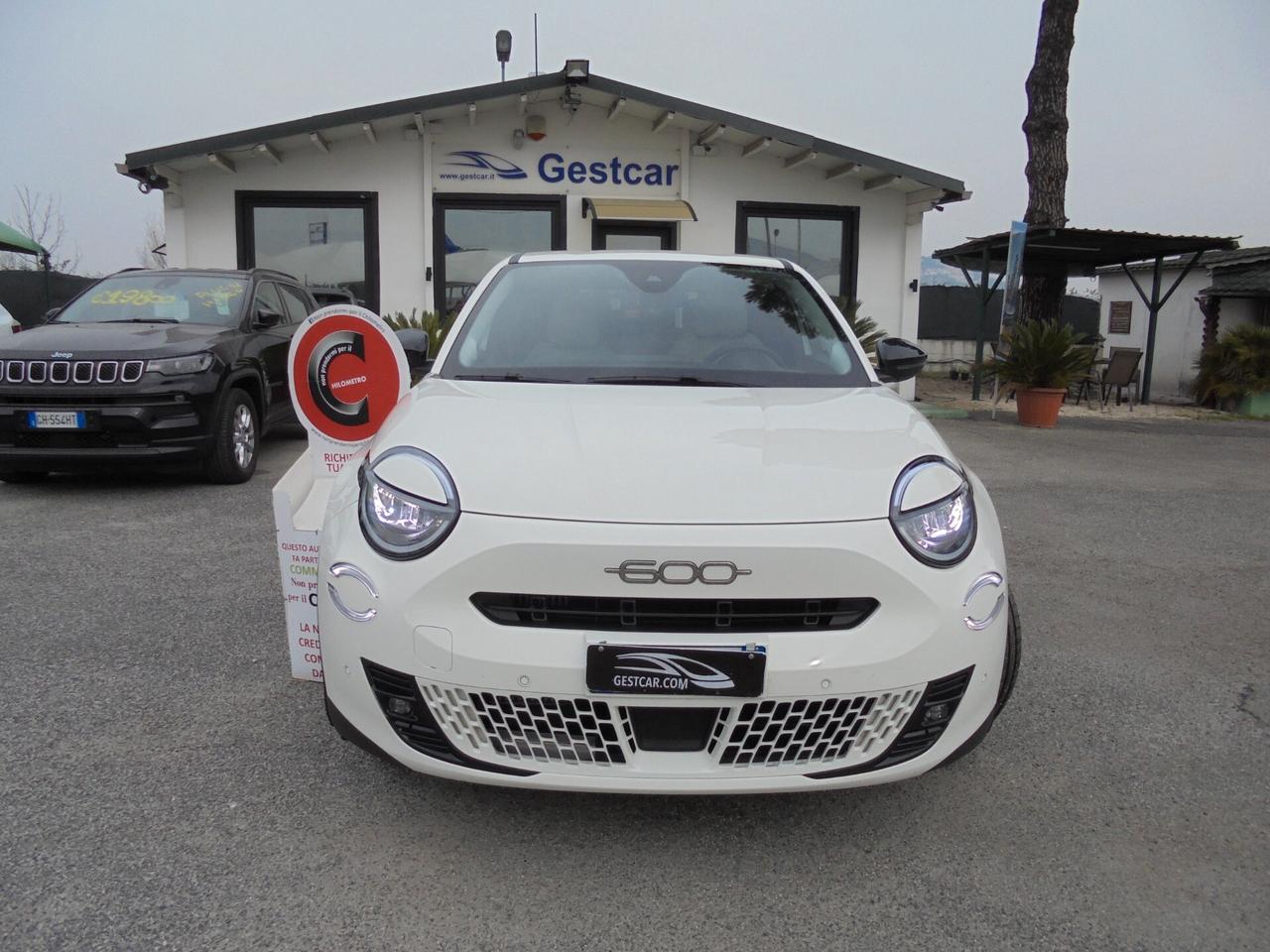 Fiat 600 Hybrid 110 CV DCT MHEV La Prima