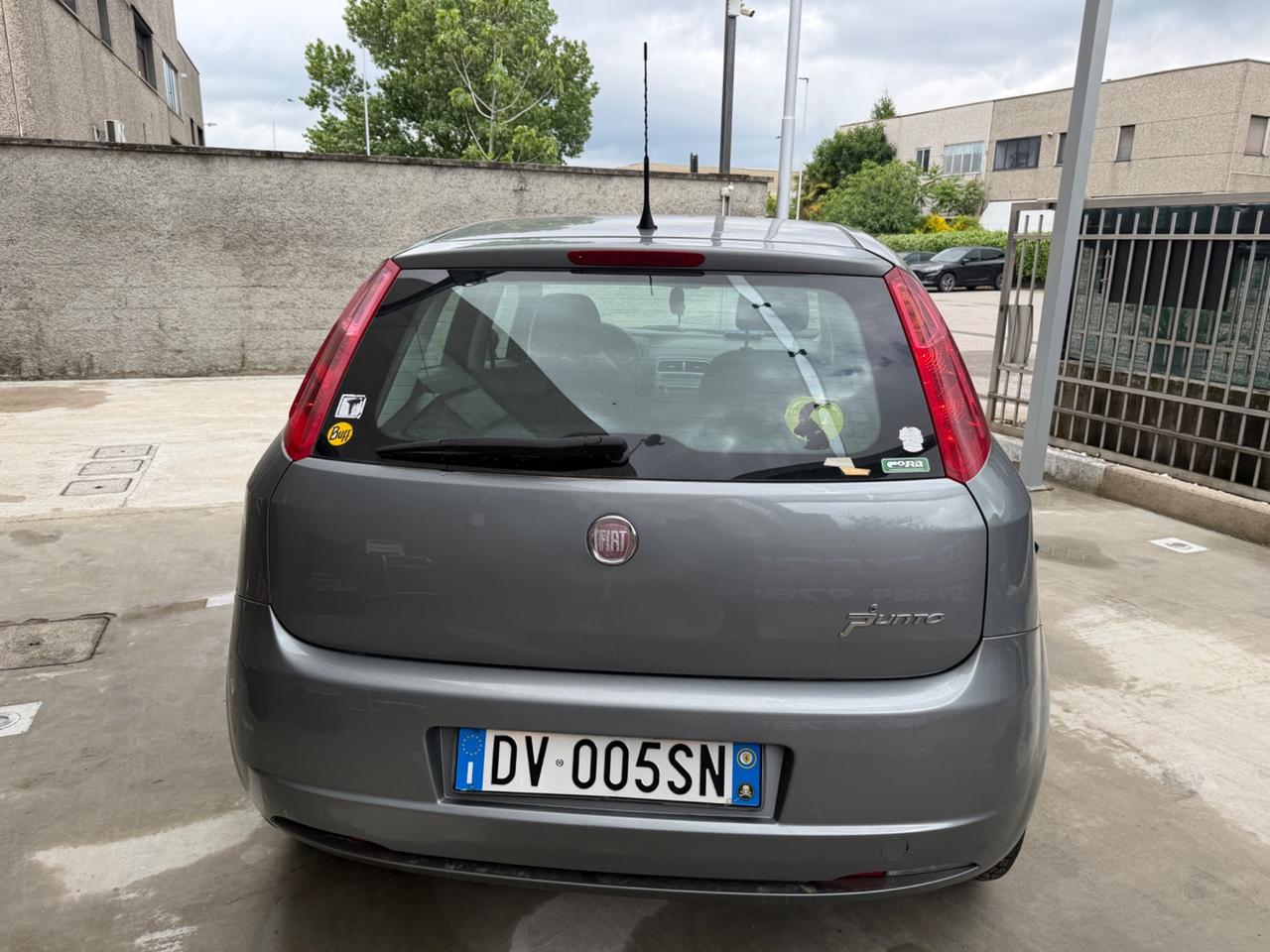 FiIAT GRANDE PUNTO 1.3 MJT UNI PROP NEOPATENTATI