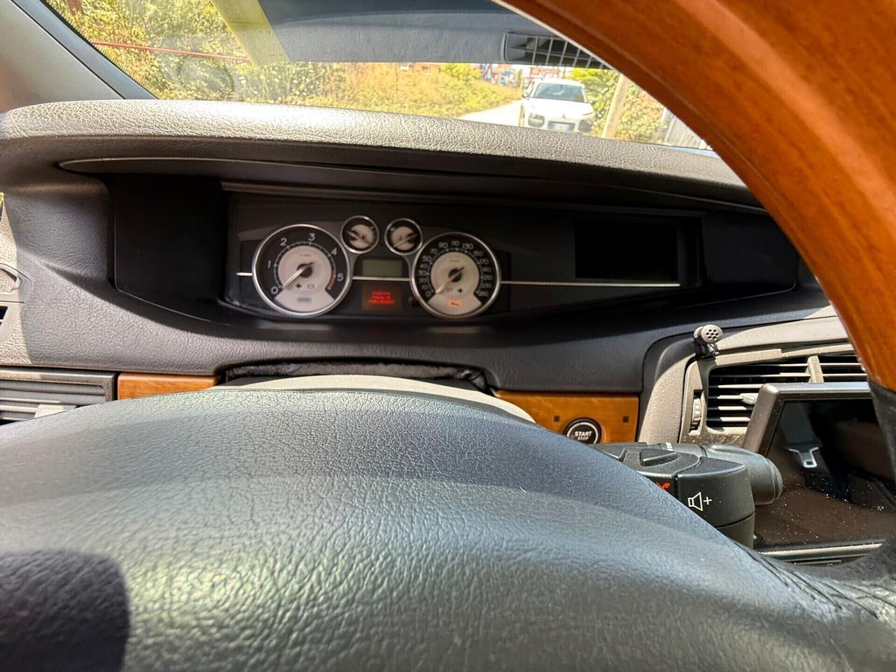 Renault Vel Satis 2.2 16V dCi 140CV Initiale