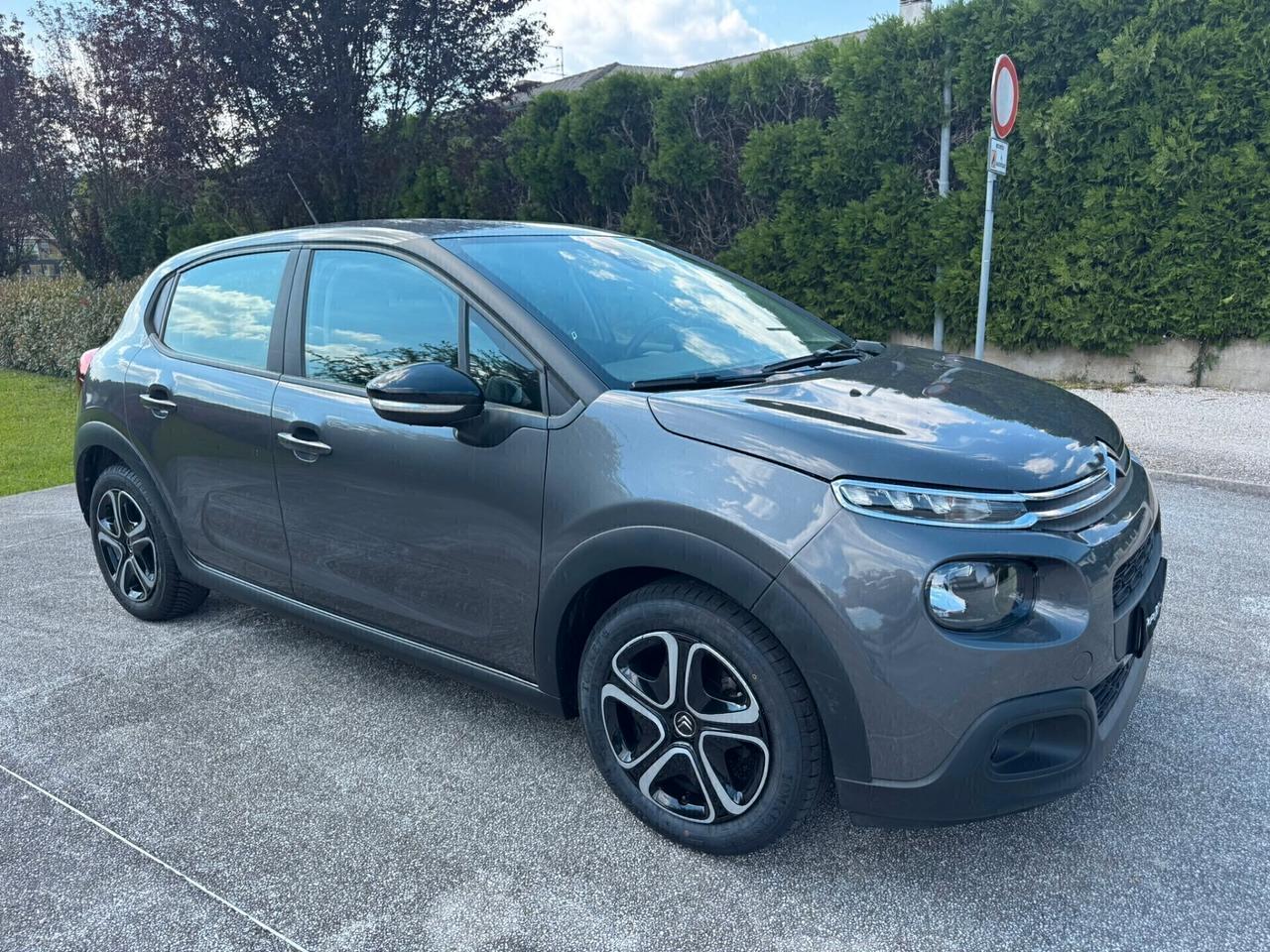 Citroen C3 PureTech 82 GPL Shine