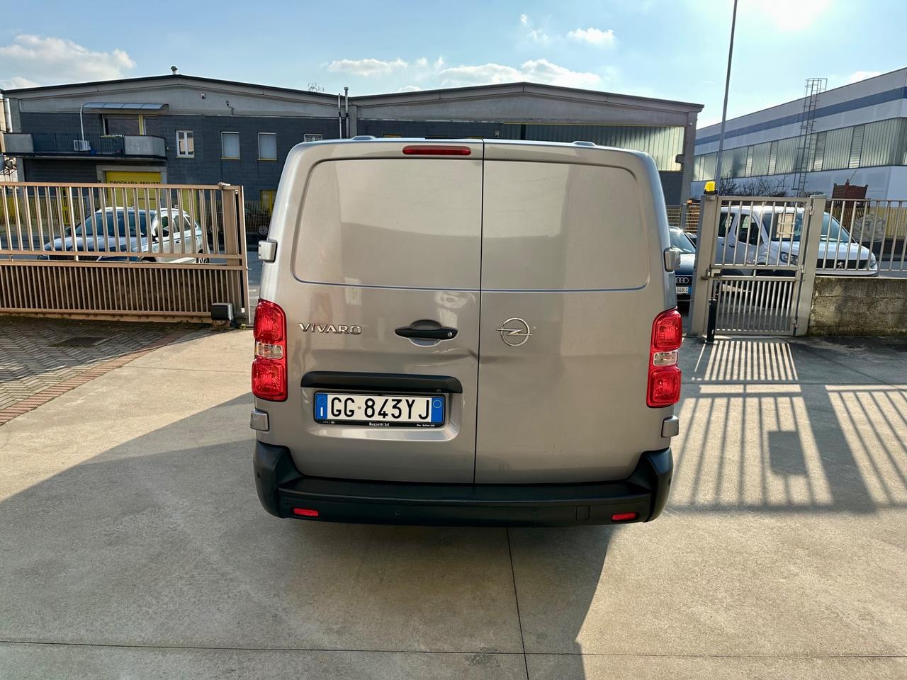 Opel Vivaro 2.0D 120CV S&S PL-TN-DC M Mobile Furg. Essentia Mag.