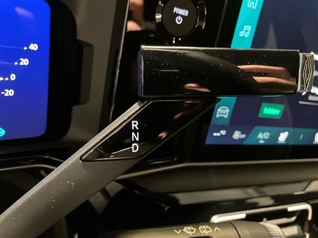 RENAULT Other Renault 4 E-Tech Iconic comfort range 150cv