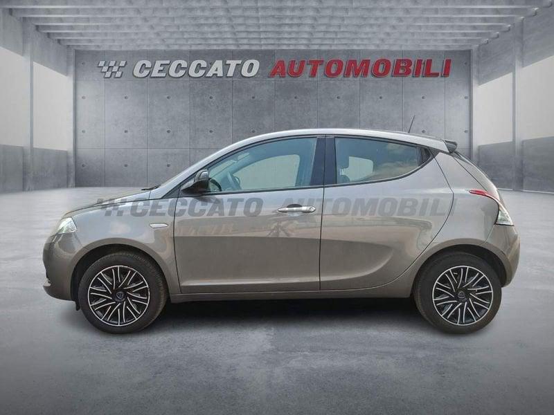 Lancia Ypsilon Ypsilon 1.0 firefly hybrid Oro s&s 70cv