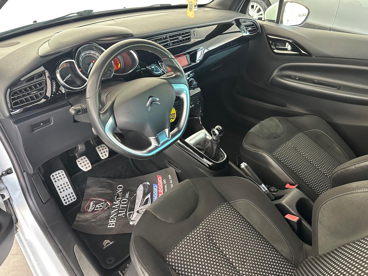 Citroen DS3 1.6 HDi Just Black 2011 x NEOPATENTATI
